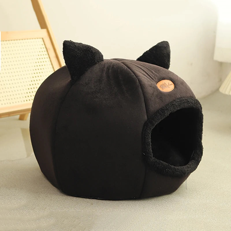 Comfort In Winter Cat Bed